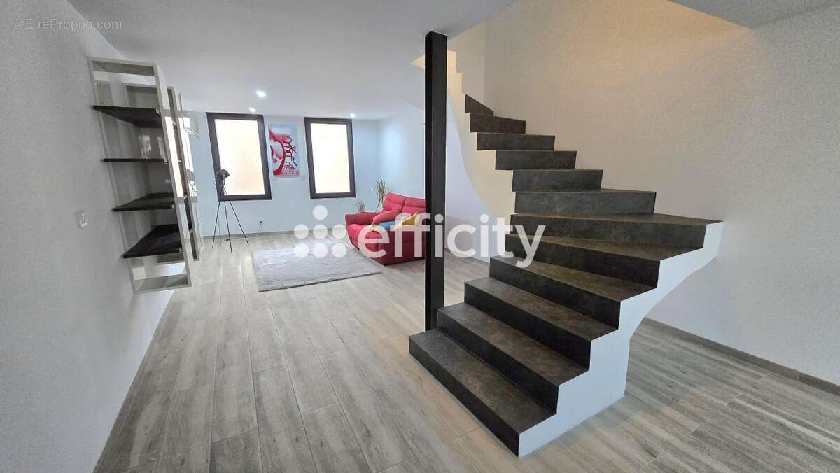 Maison à COLOMBIERS