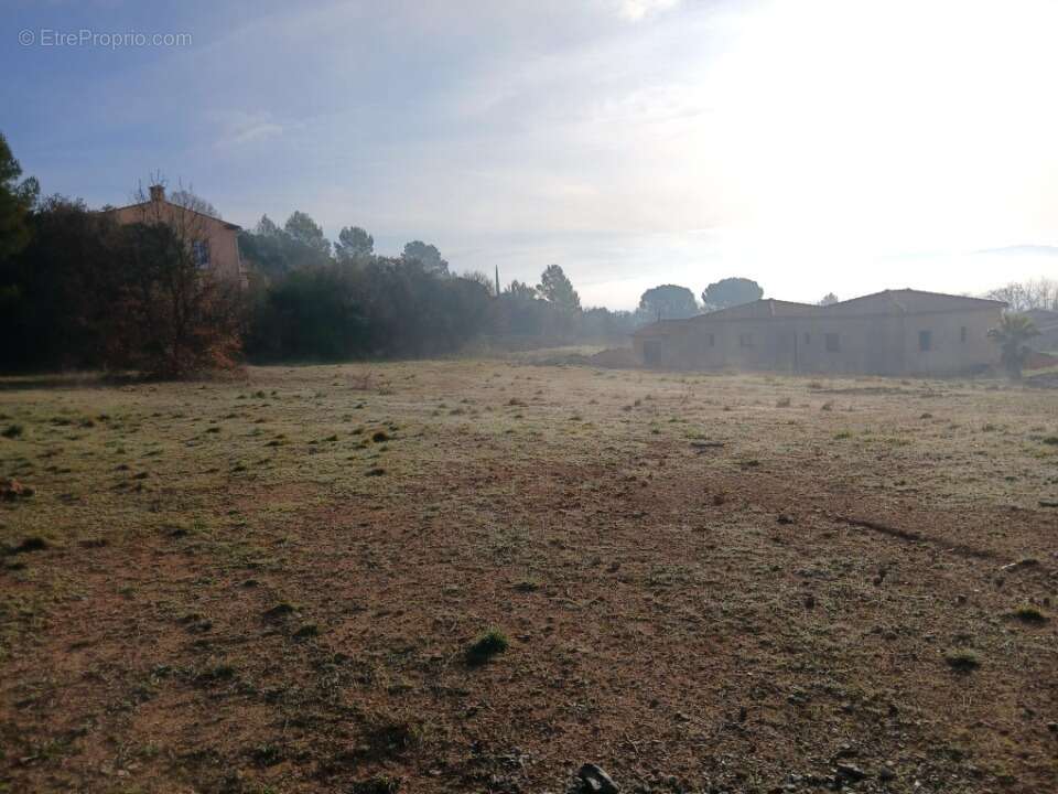 Terrain à CARCES