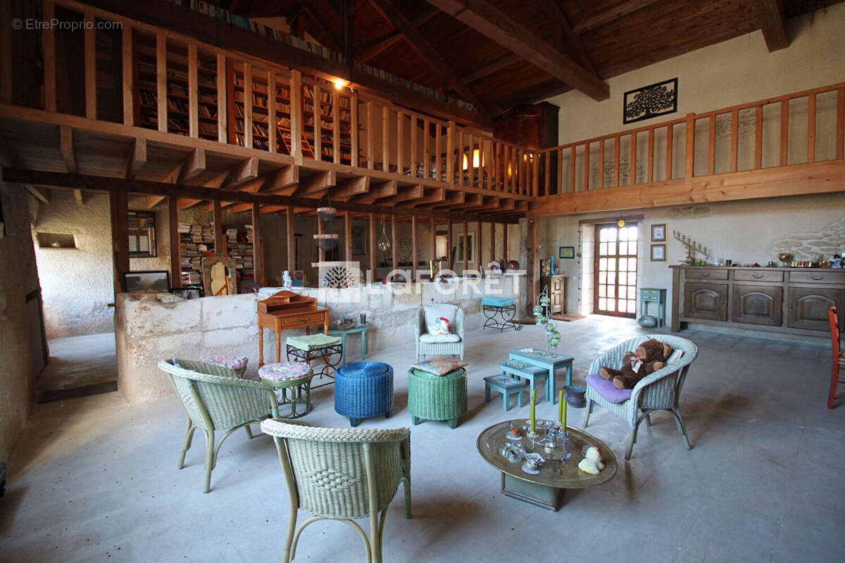 Maison à GOUT-ROSSIGNOL