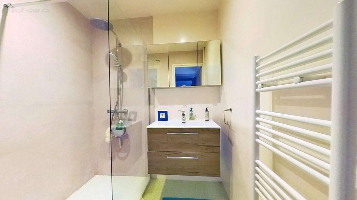 Appartement à TASSIN-LA-DEMI-LUNE