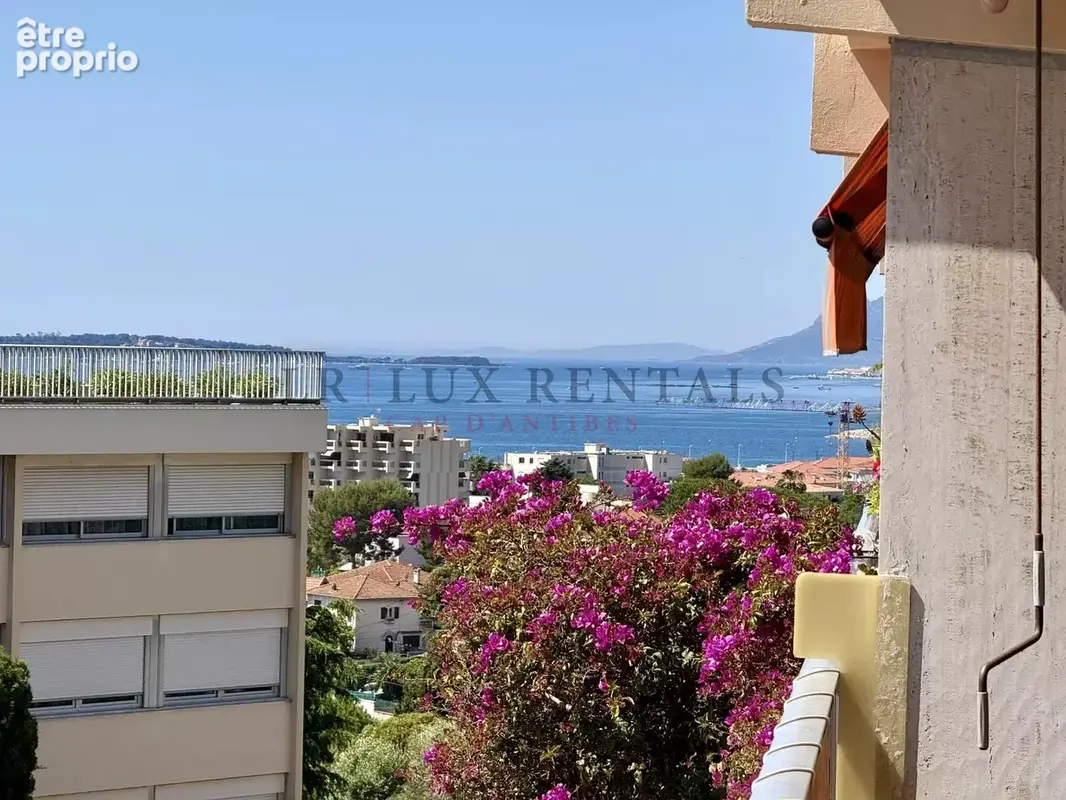 Superbe 2 pièces rénové avec vue mer, piscine, résidence fermée - photo 7