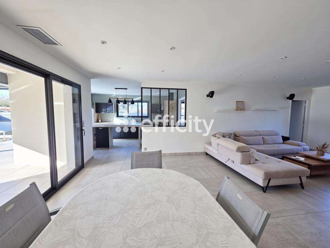 Maison 127 m² à Biganos  - photo 9