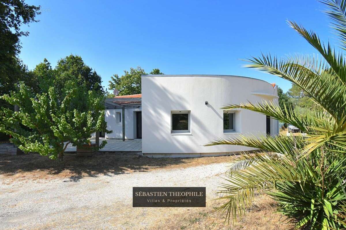 Maison moderne T5, 4 chambres proche Challans 140 m2 - photo 2