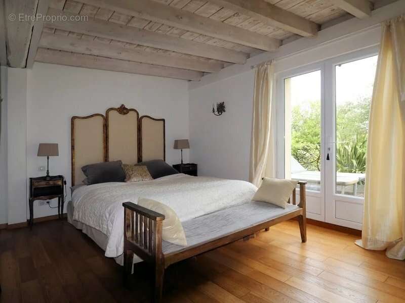 Ancienne ferme avec 6 chambre en très bonne état sur plus d'un hectare - photo 20