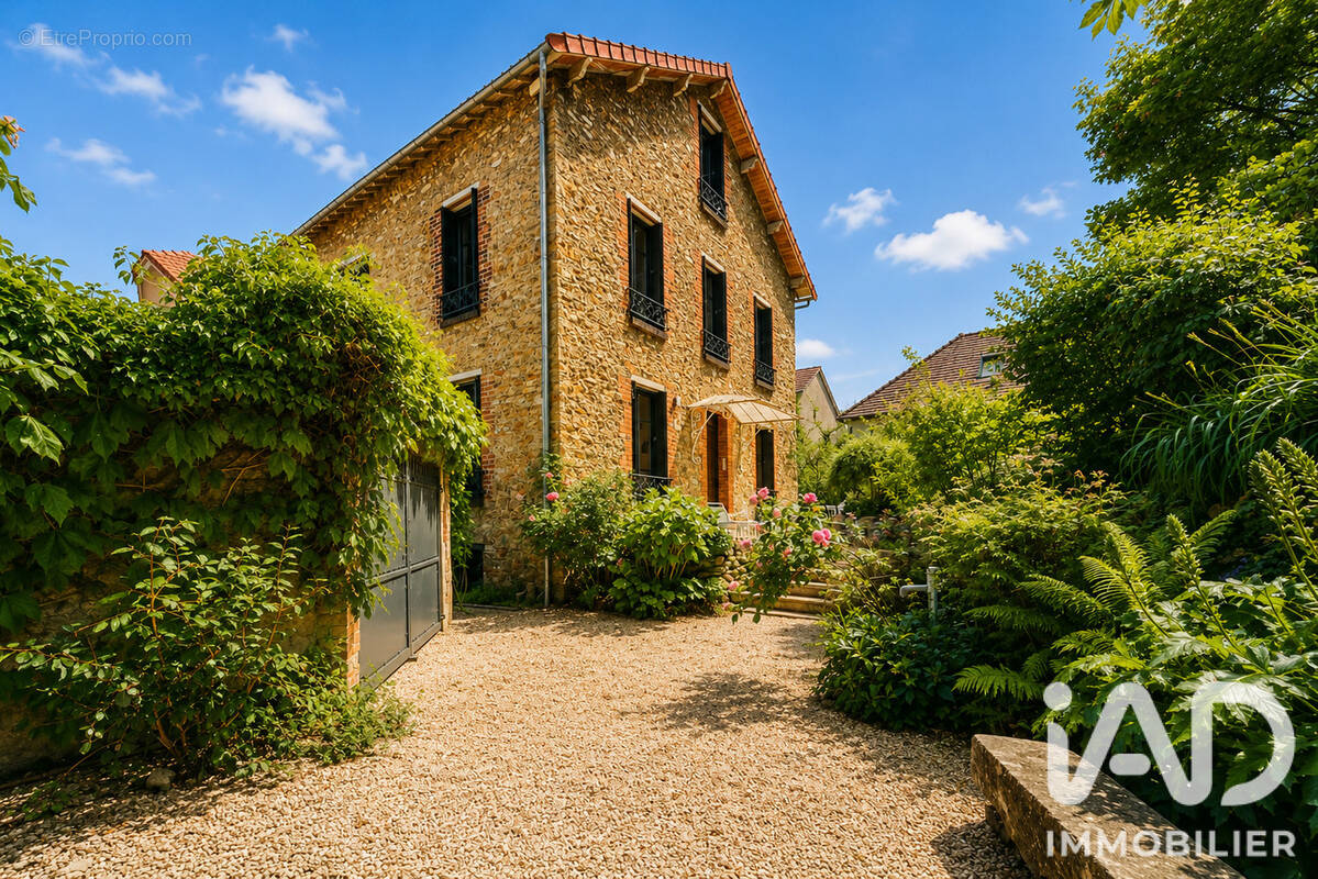 Photo Maison à Clamart au prix de 1 230 000€