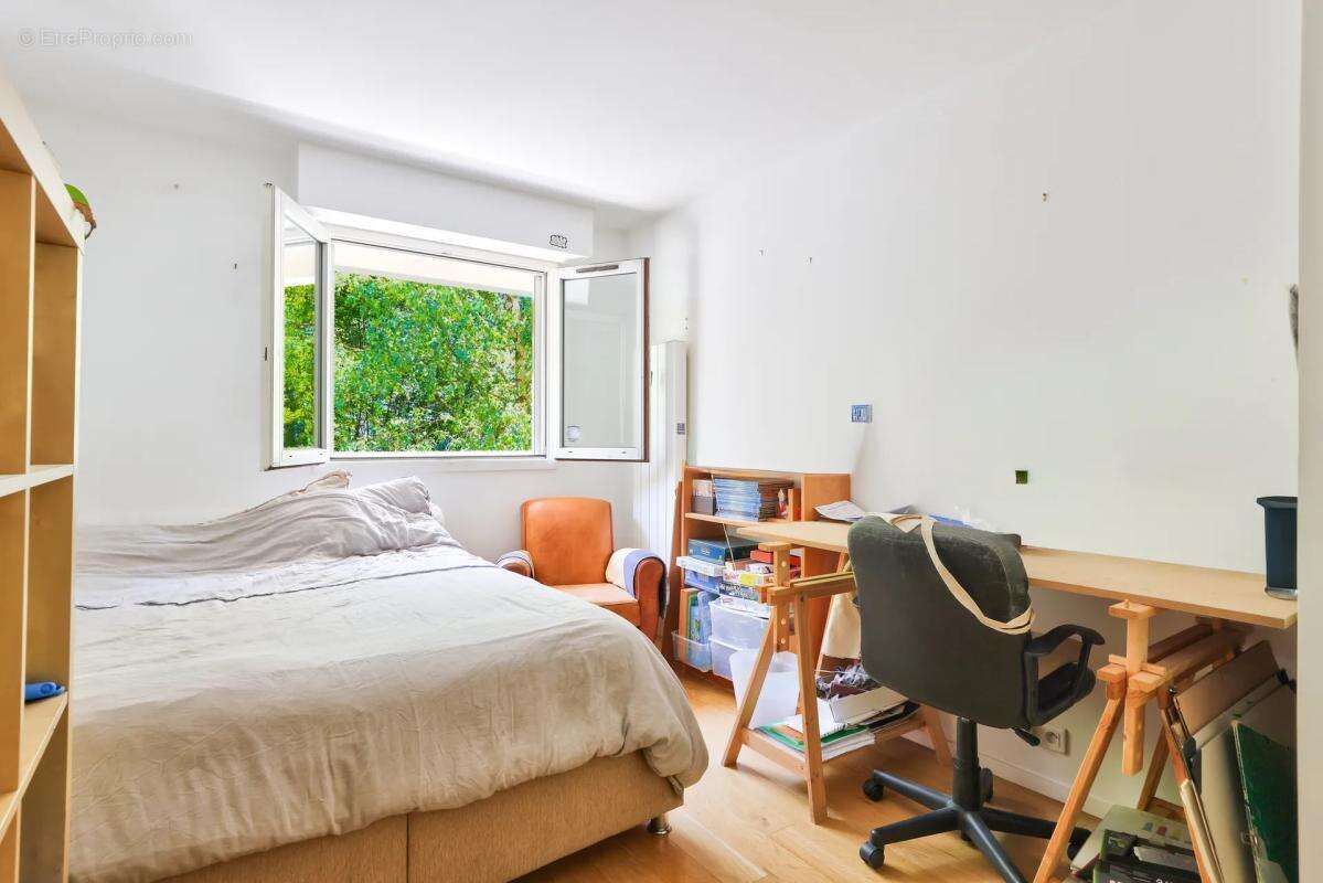 Appartement à PARIS-20E