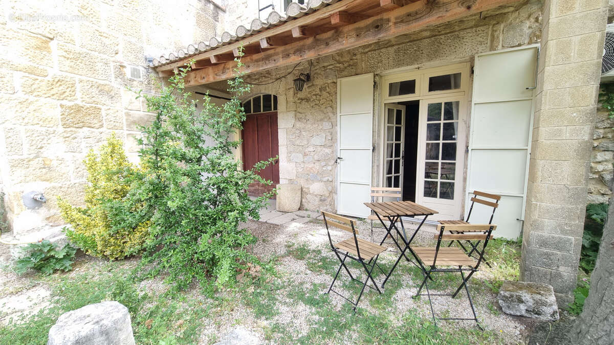 Maison à COMPS