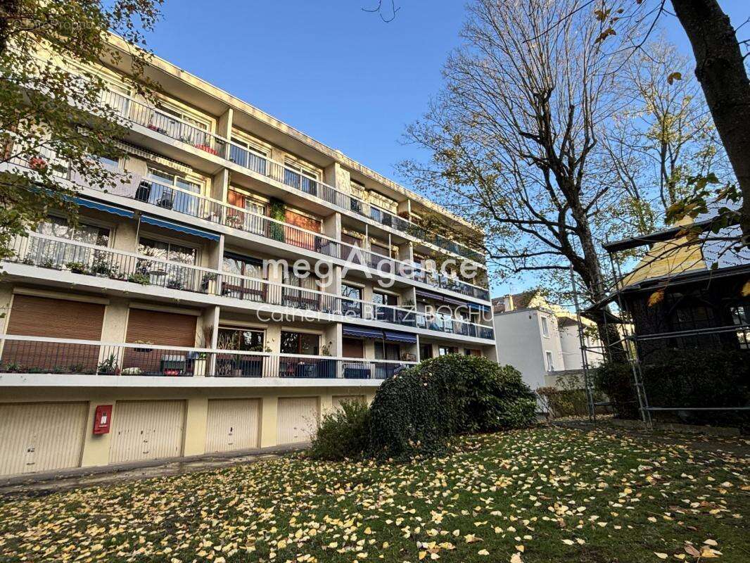 Appartement à EPINAY-SUR-SEINE