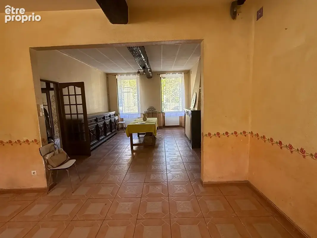 Belle maison de village avec petit extérieur et fort potentiel ! - photo 6