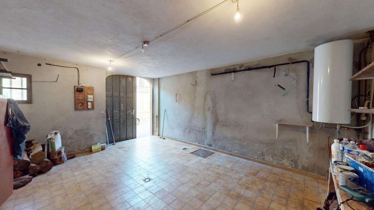 Maison à LE MUY