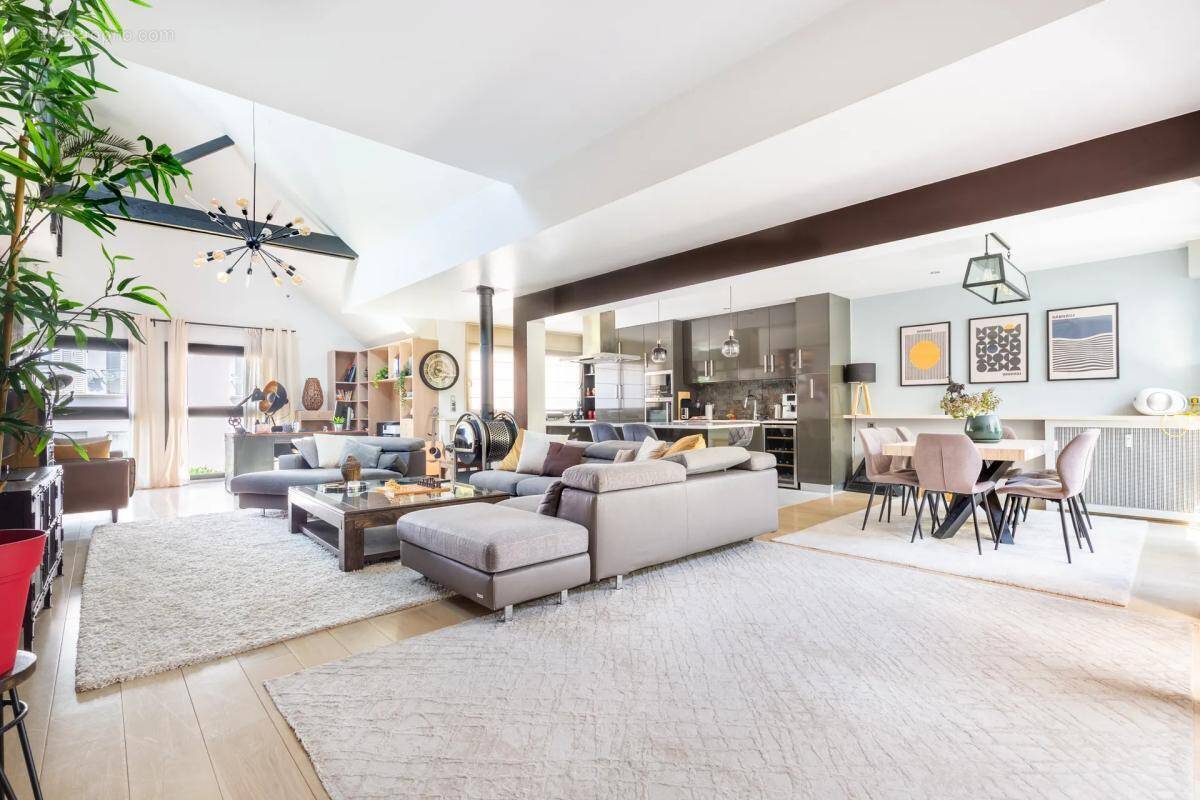 Photo Appartement à Colombes au prix de 890 000€