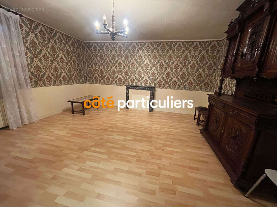 Maison à SAINT-BAUDEL