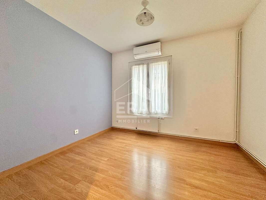 Maison à SARTROUVILLE