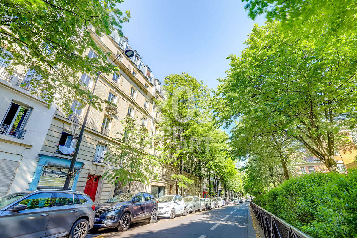 Appartement à PARIS-20E