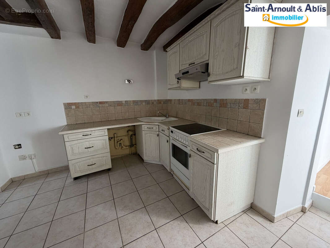 Maison 76 m² à Saint-Arnoult-En-Yvelines  - photo 4