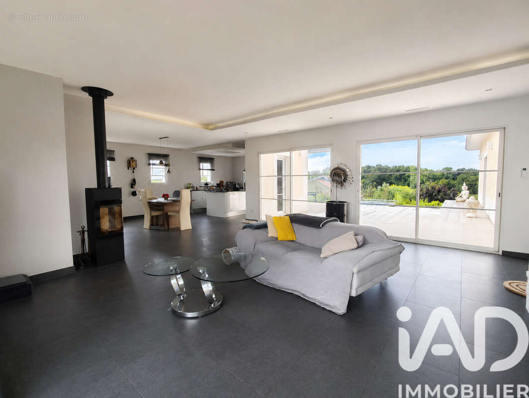 Maison 154 m² à Saillans  - photo 5