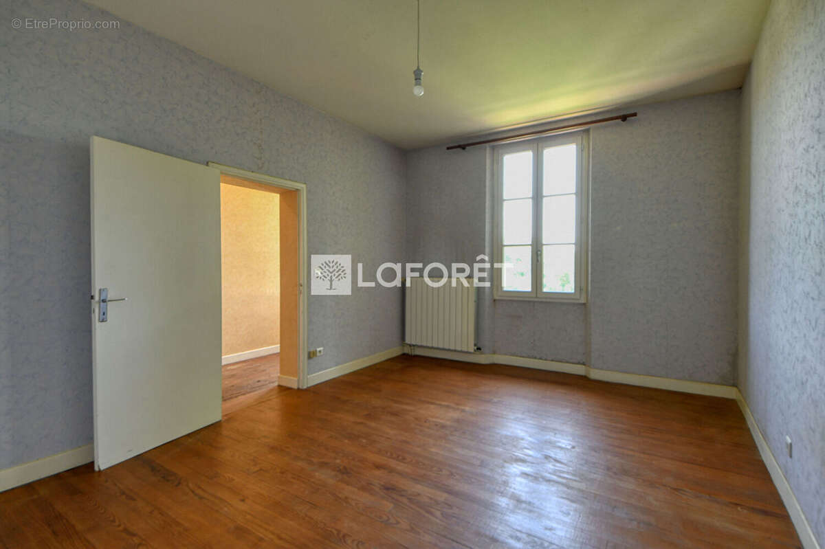 Maison à LISLE-SUR-TARN