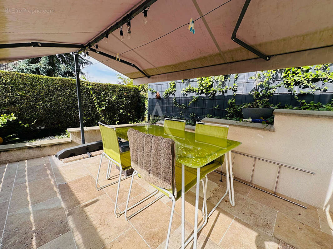 Maison à SAINT-SULPICE-DE-POMMERAY