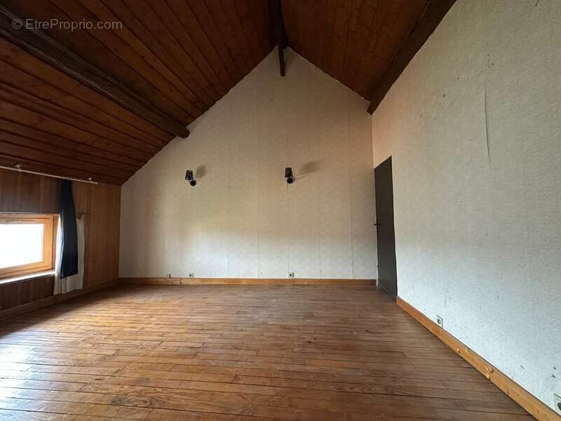 Maison à NEAUPHLE-LE-VIEUX