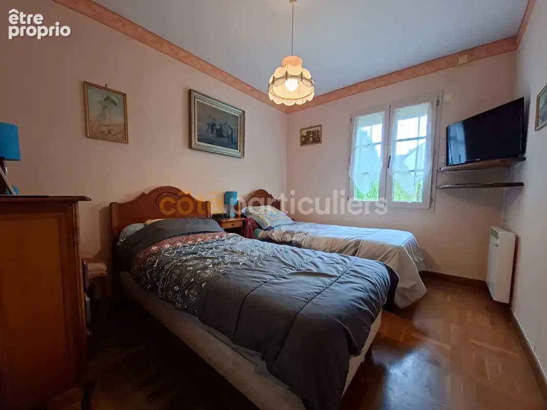 A vendre - Maison 4 chambres dont 2 en rdc, jardin, entre Paramé et Rocabey. - photo 5