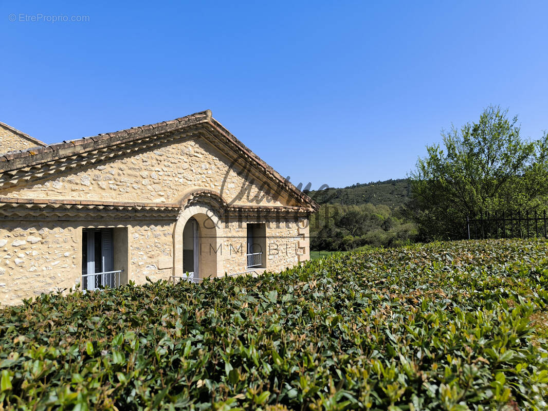 Appartement à UZES
