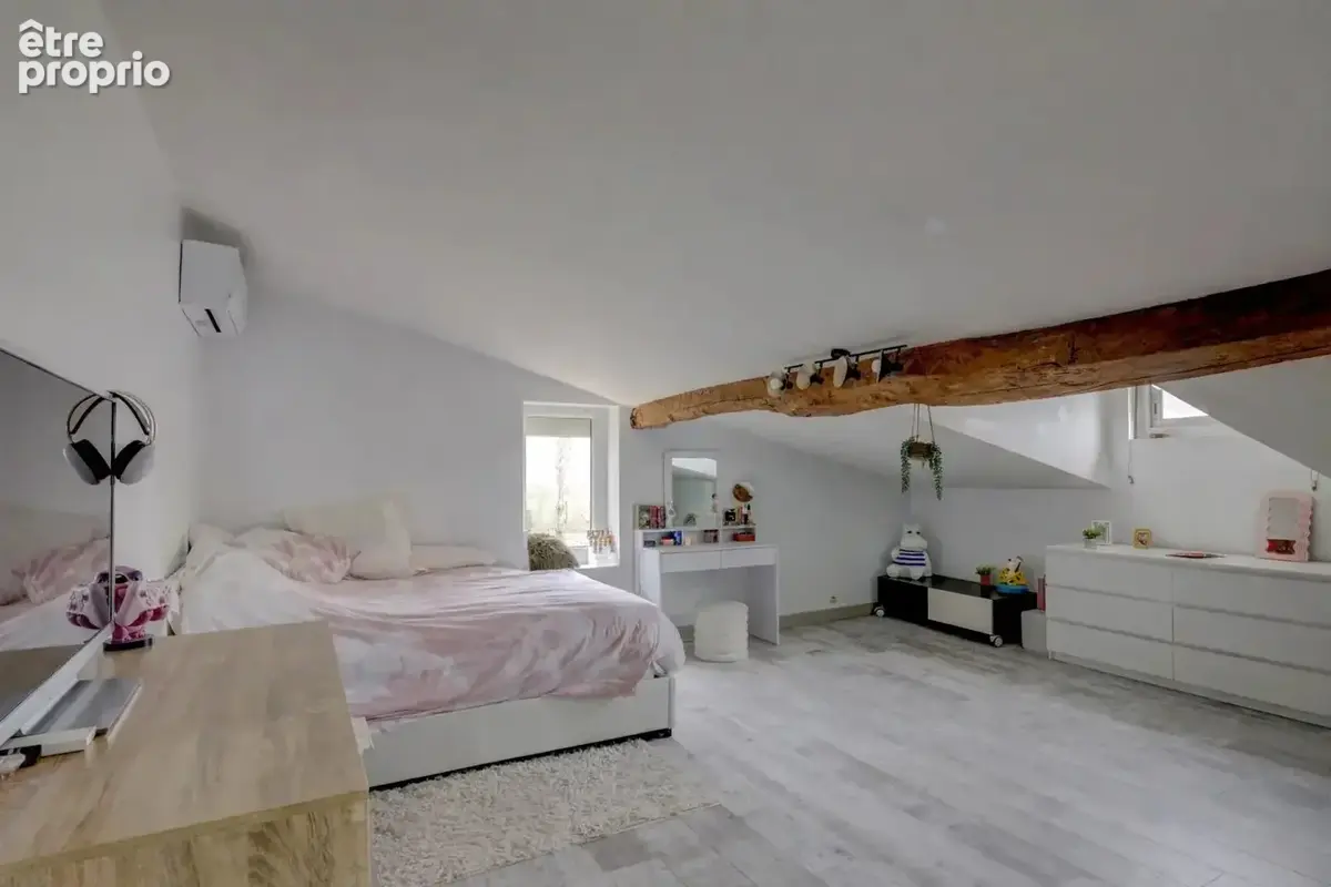 Maison de caractère de 260 m2 sur 2500 m2 de parcelle - photo 16