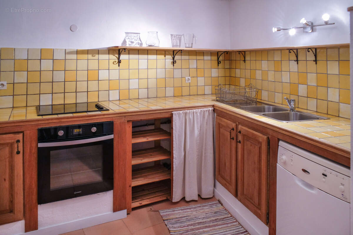 Maison à SAINT-QUENTIN-LA-POTERIE