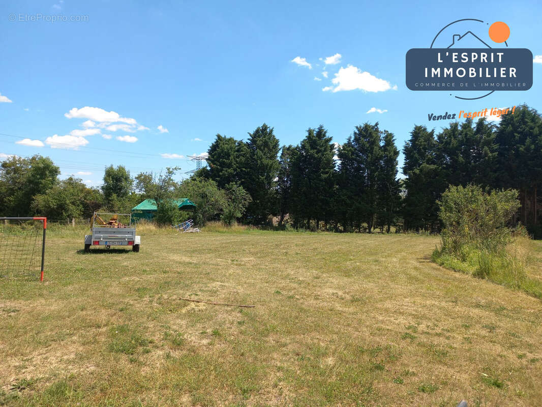 Terrain à CONDE-NORTHEN