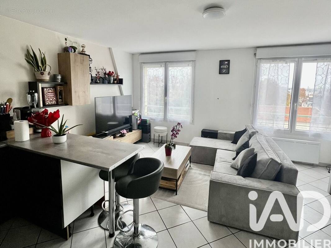 Photo 1 - Appartement à DAMMARIE-LES-LYS