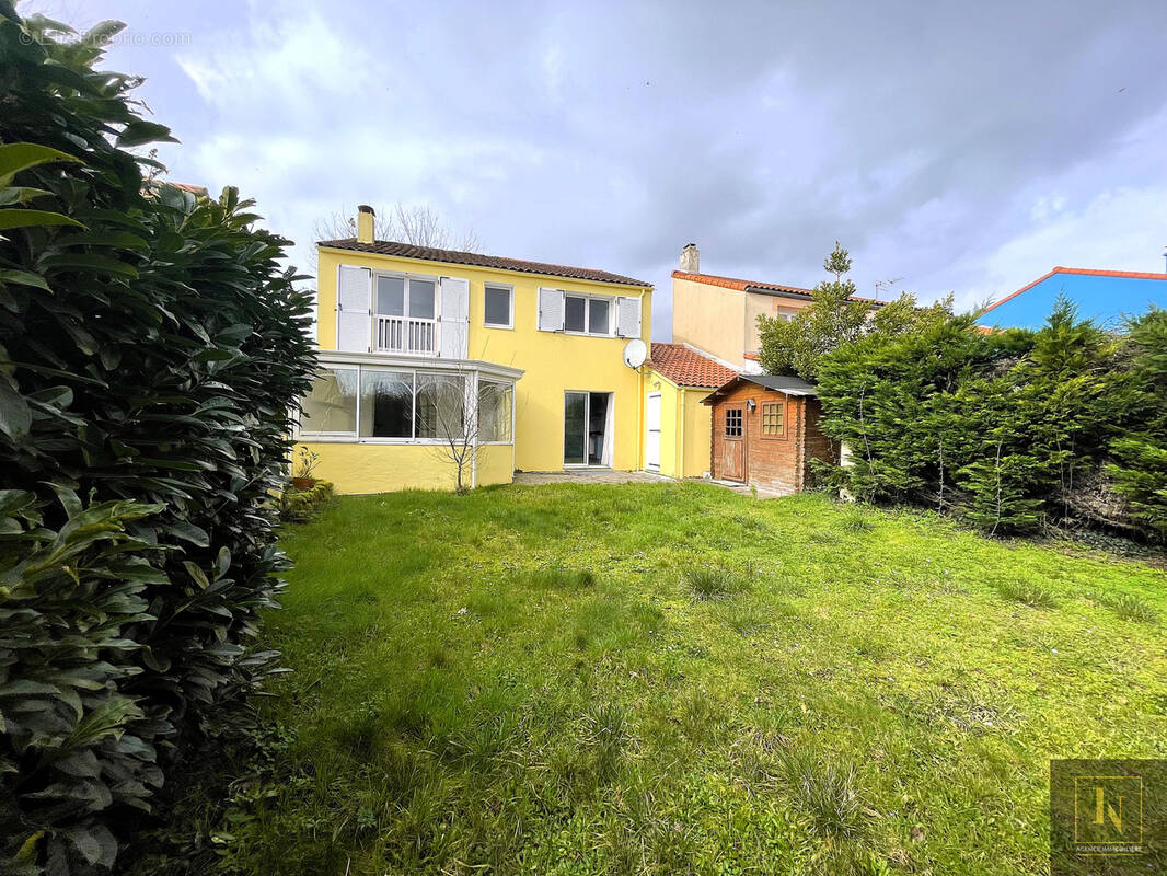 Maison à BOUGUENAIS