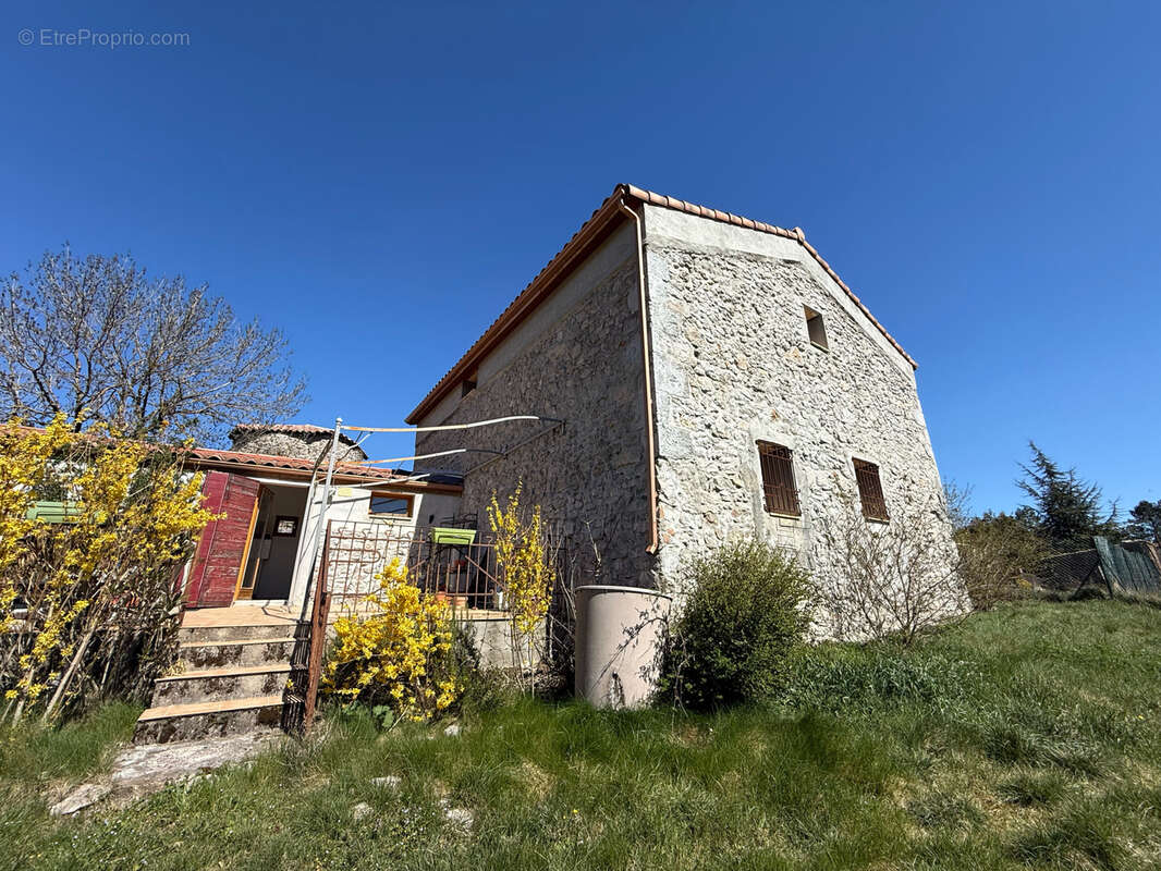 Appartement à LE CAYLAR