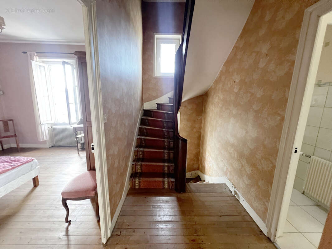 Maison à CHATELLERAULT