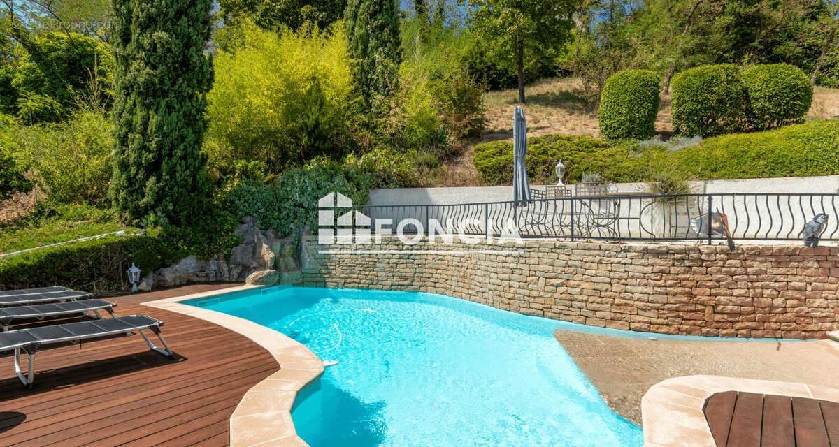 CRÉPIEUX-LA-PAPE – Maison d'architecte 160 m² climatisée avec piscine et vue panoramique - photo 17