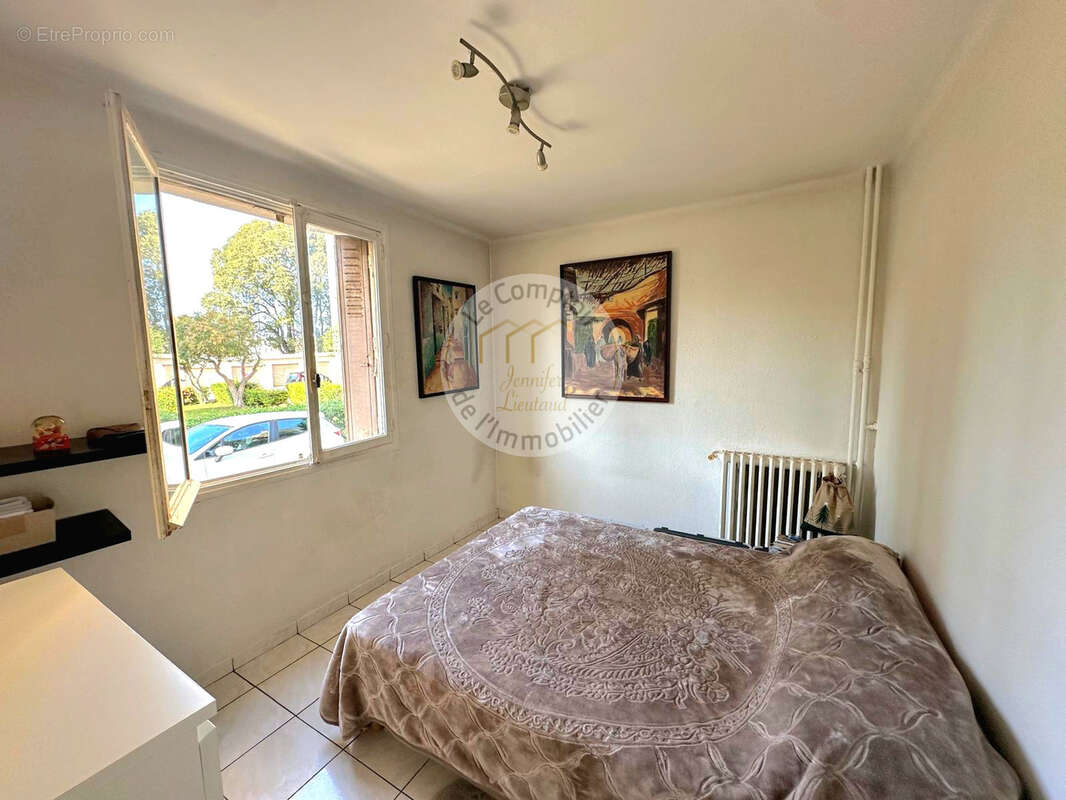 Appartement à MARSEILLE-9E