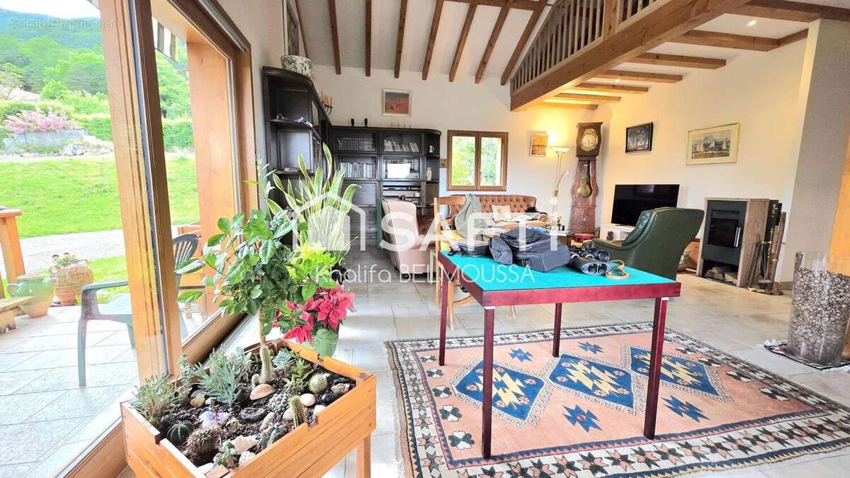Maison 139 m² à Lompnieu  - photo 6