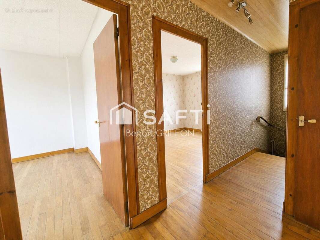 Photo 7 - Maison à LA ROMAGNE