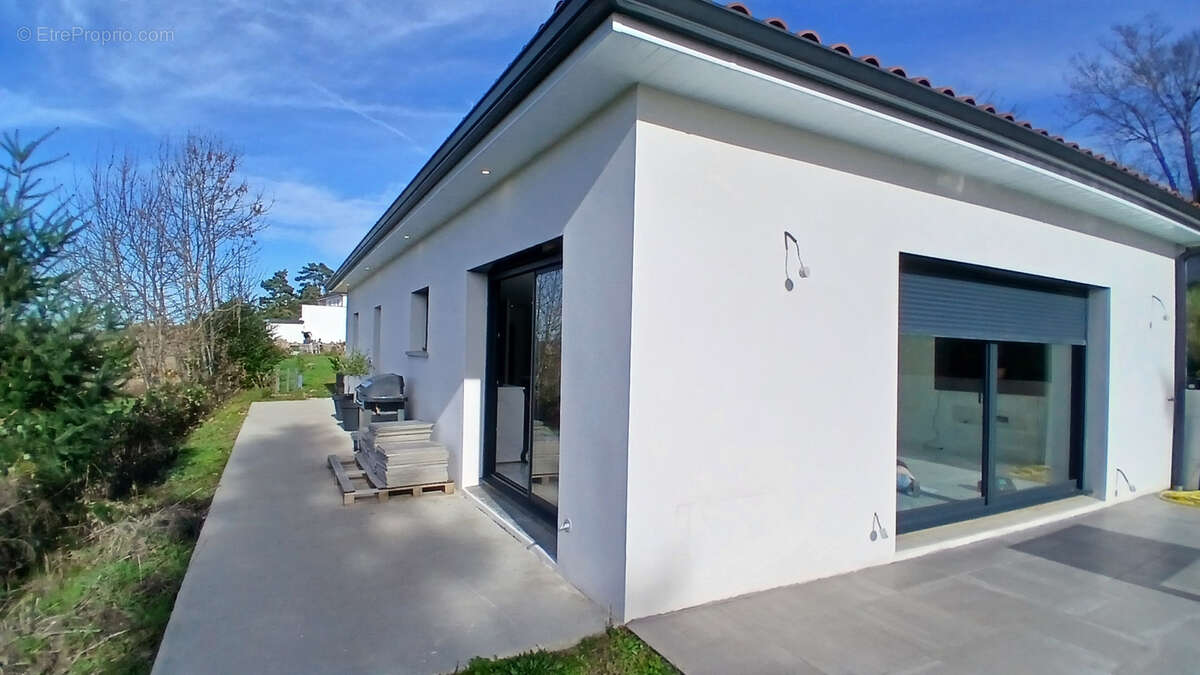 Maison à LA CHAPELLE-D&#039;AUREC