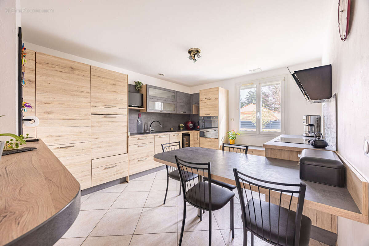 Maison - Plain pied - Basse-Goulaine - Proche bourg - photo 5