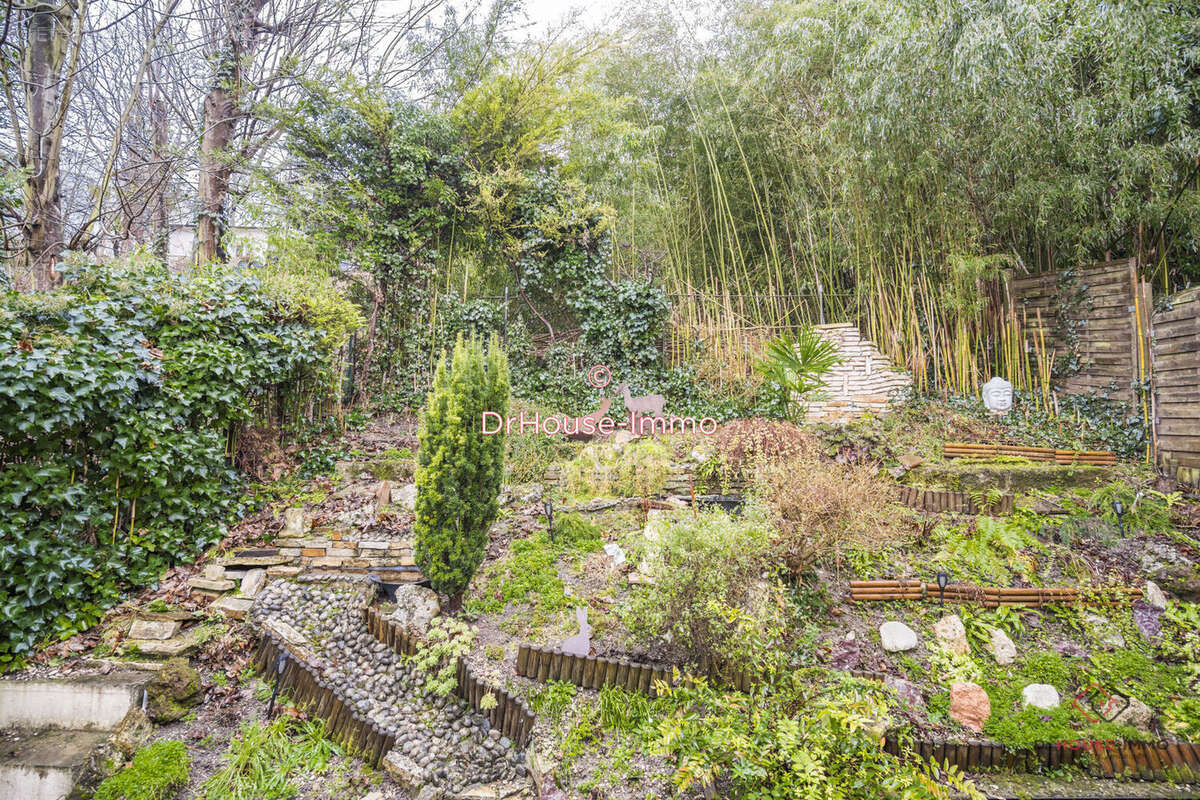 Maison à BRY-SUR-MARNE