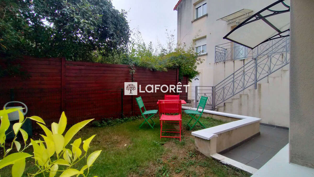 Appartement à FONTENAY-SOUS-BOIS