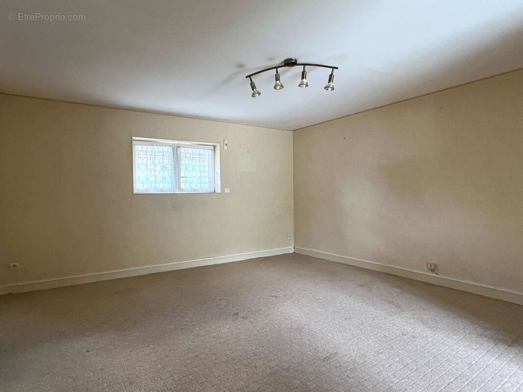 Maison à CHATELLERAULT