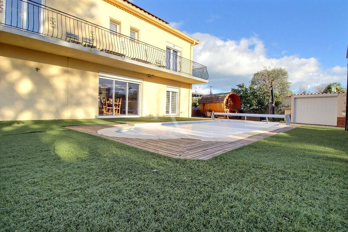 Maison à SAINT-CYPRIEN