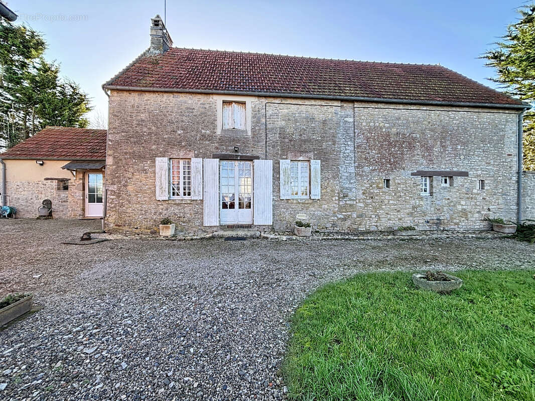 Maison à ISIGNY-SUR-MER