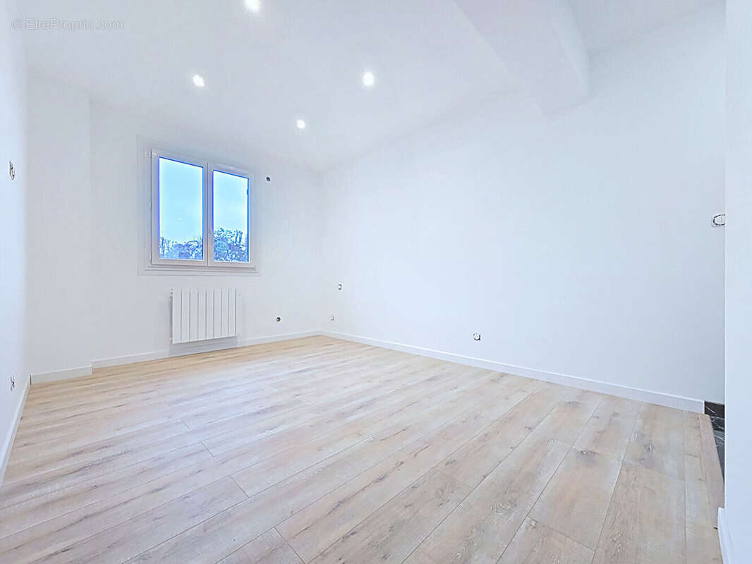 Maison à FRANQUEVILLE-SAINT-PIERRE