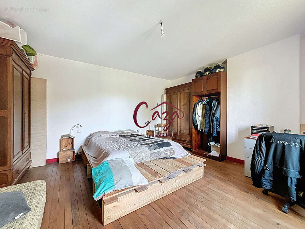 Maison à CAMBLANES-ET-MEYNAC