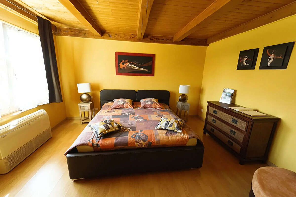 Maison à CHAMBLEY-BUSSIERES