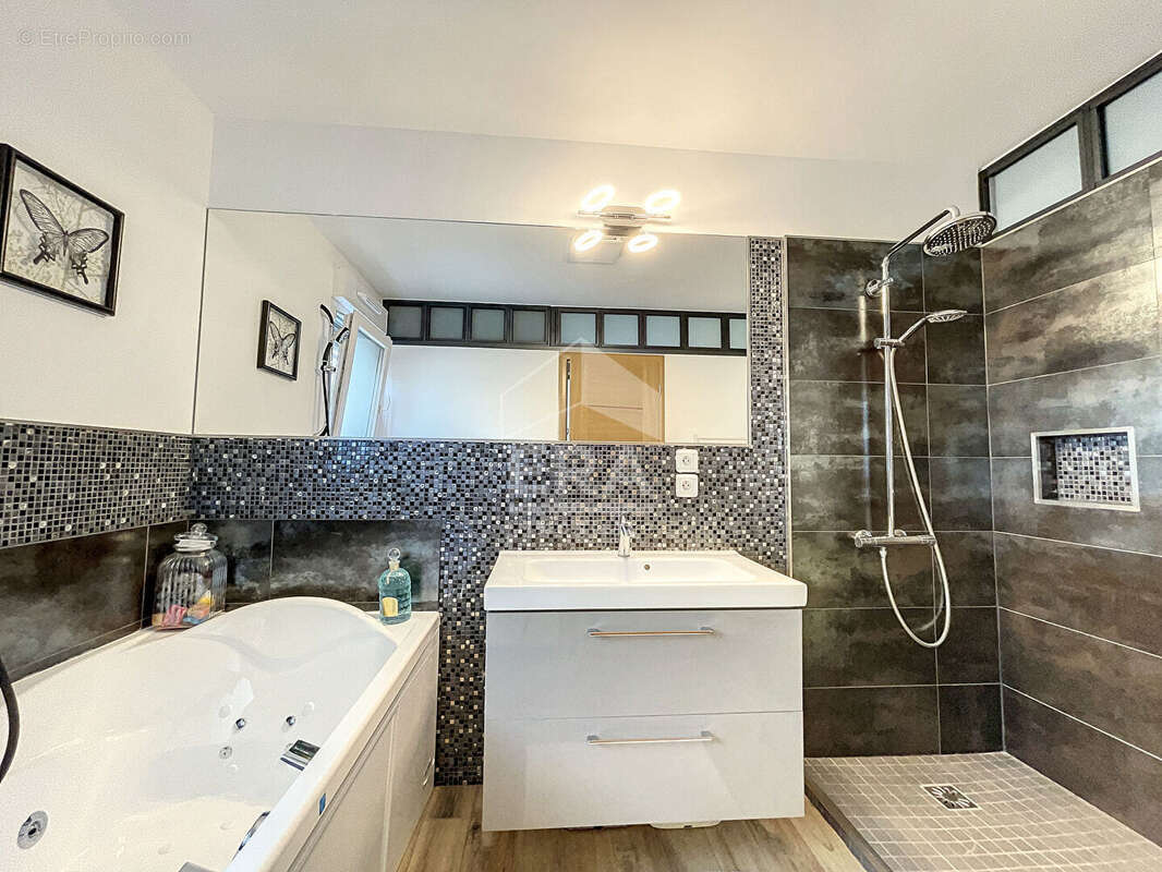 Maison à CHAUMONTEL