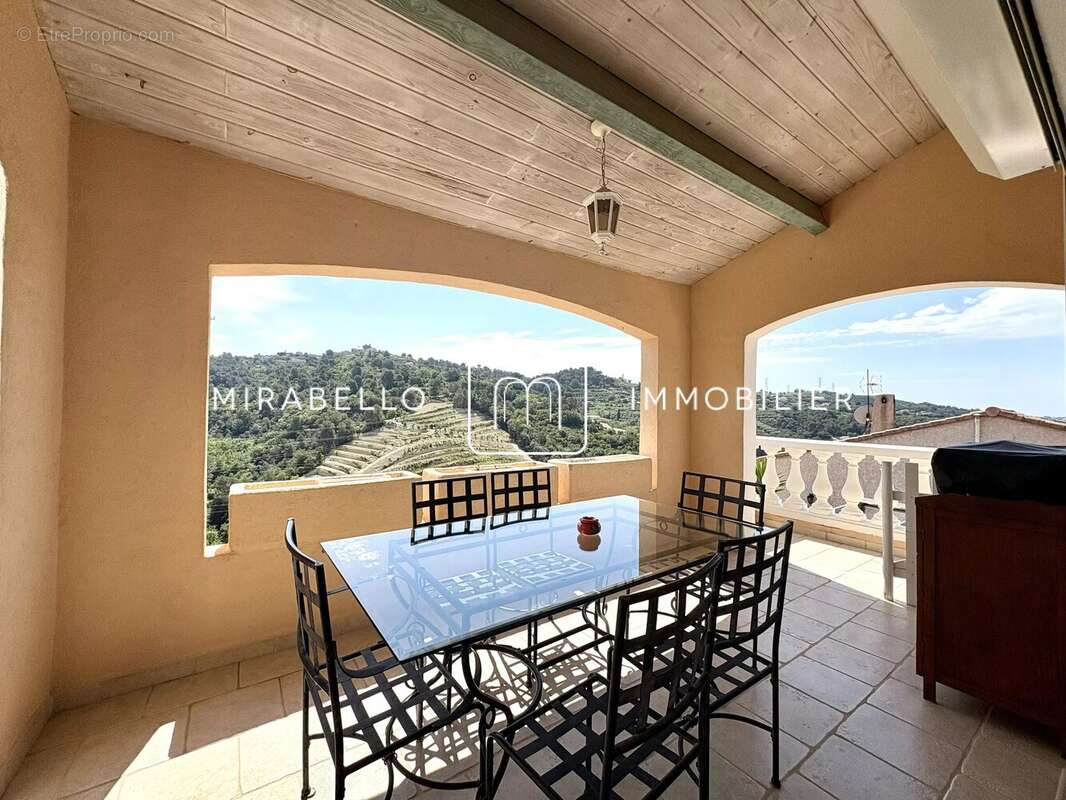 Maison 193 m² à Colomars  - photo 4