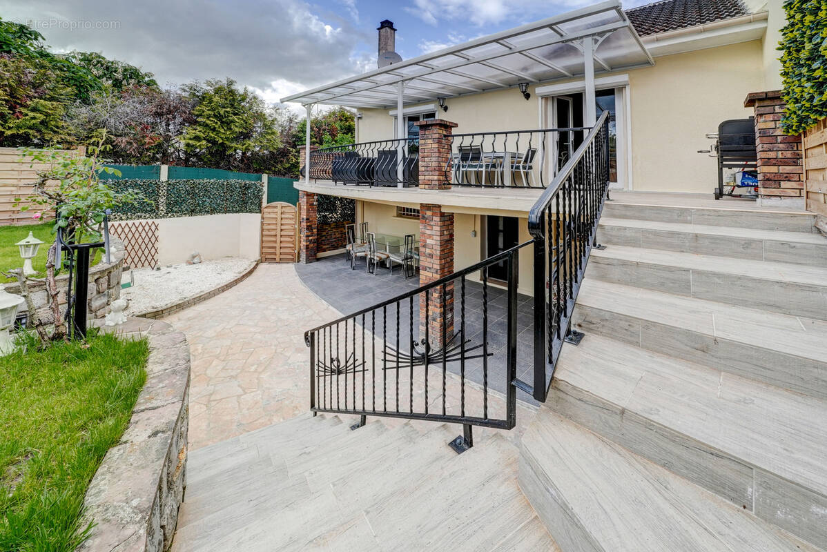 Maison à MONTIGNY-LES-CORMEILLES