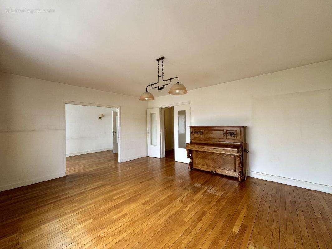 Appartement à ASNIERES-SUR-SEINE